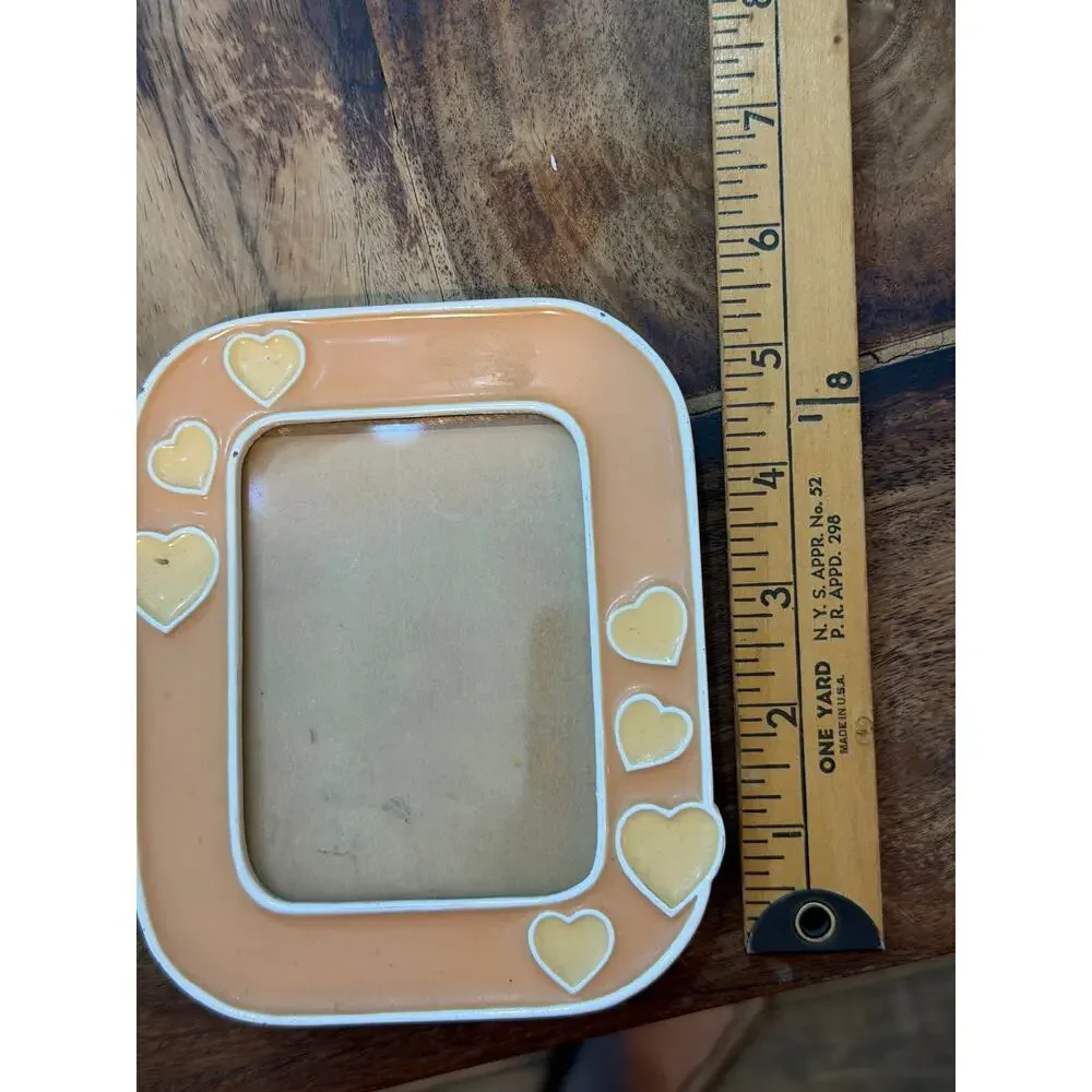 Vintage Picture Frame Heart-Shaped Beige White